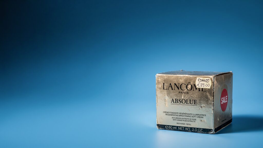 Wühltisch statt Luxus, Markenrecht, Kosmetik, Parfüm, Erschöpfung, Rechtsanwalt, selektiver Vertrieb